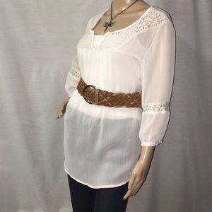 Cream 3/4 Sleeved Shear Top